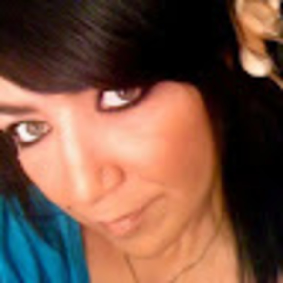 Meet your Posher, Tara - Picture 1 of 1